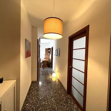Home130 Bari Bagian luar foto