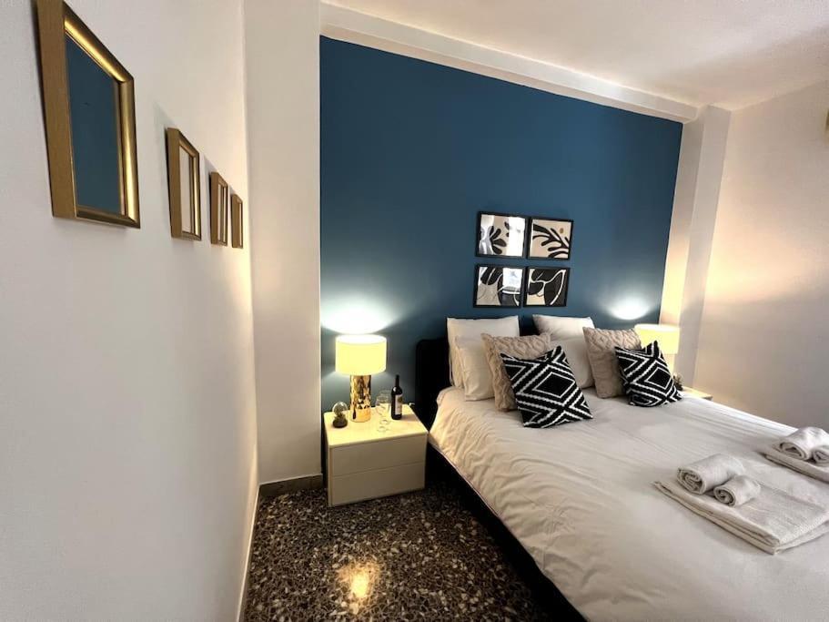 Home130 Bari Bagian luar foto