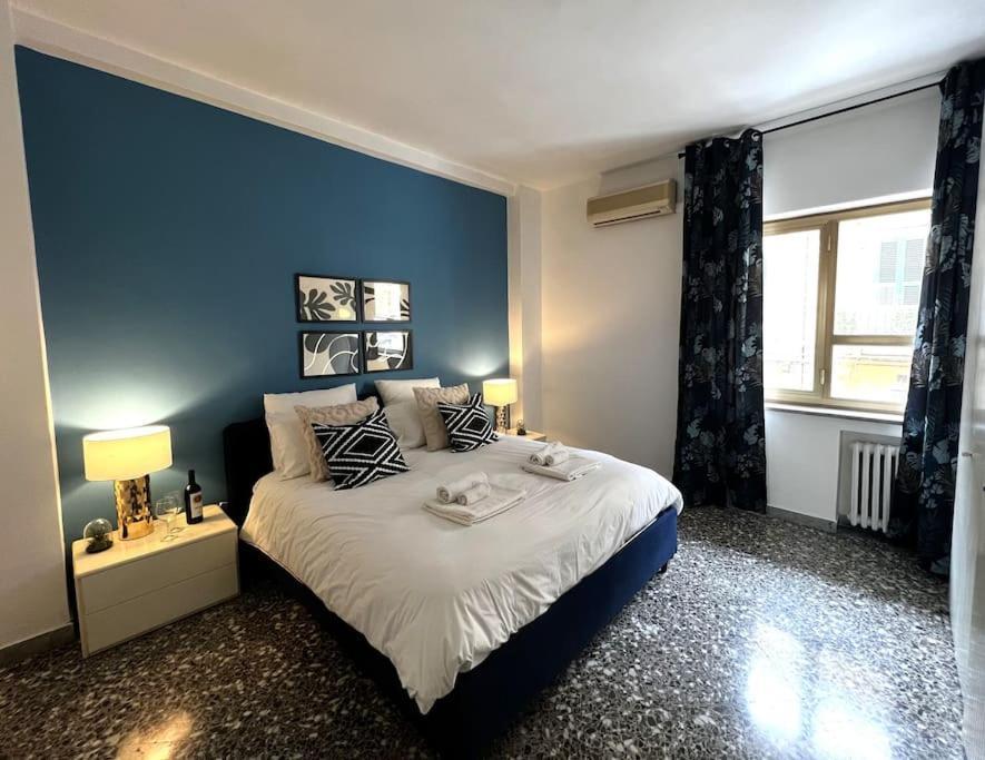 Home130 Bari Bagian luar foto